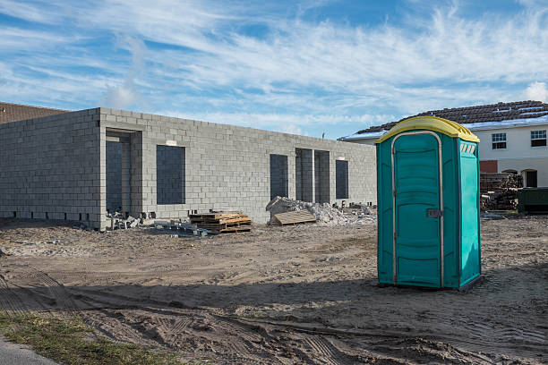 Best Portable restroom trailer rental  in Hamton, IL